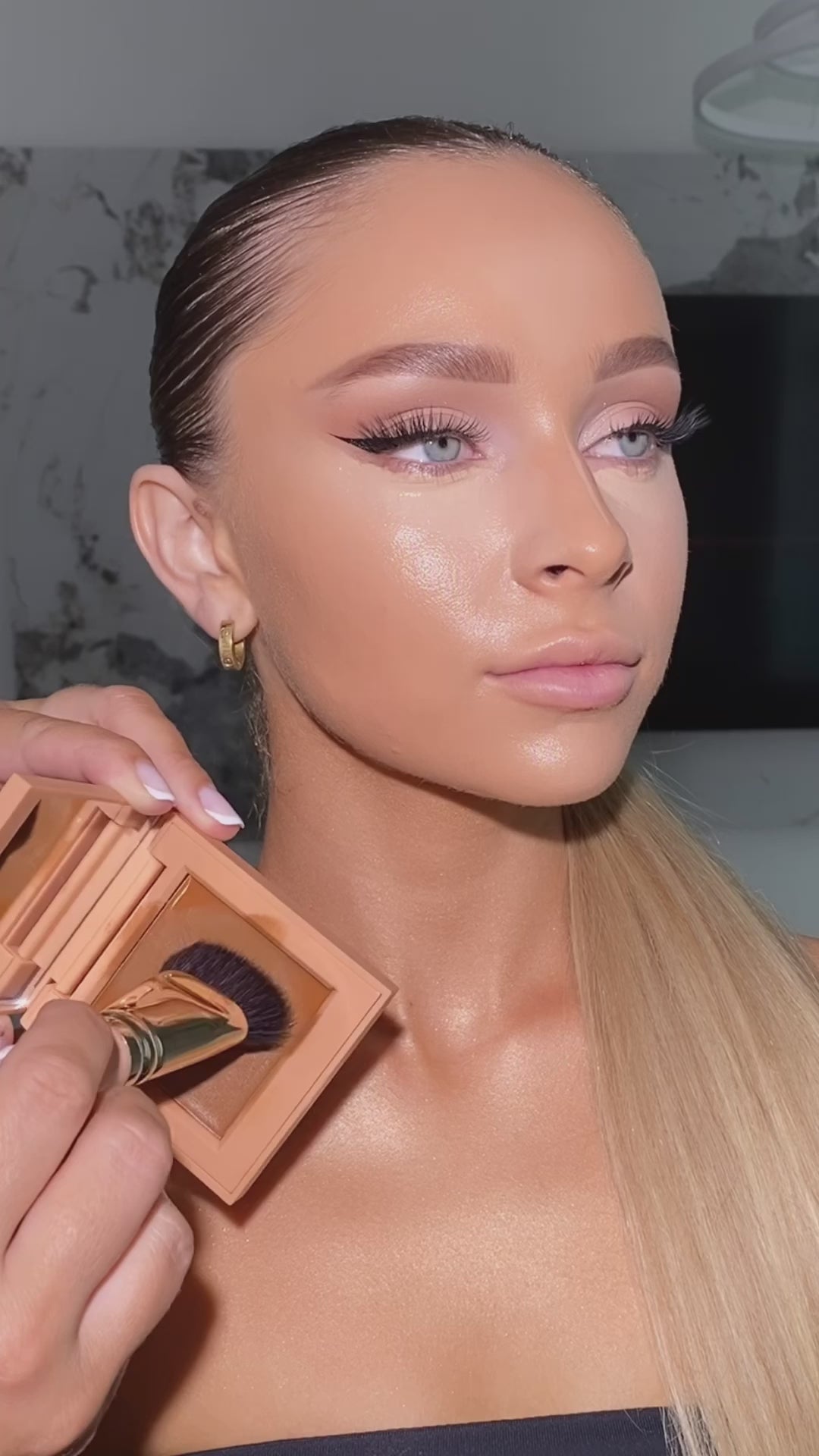 Medium Cream Contour Bronzer